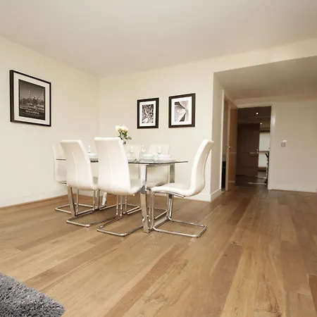 Apartament Grand Canal Quay Sleeps 10 Dublin
