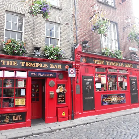 Daire Grand Canal Quay Sleeps 10 Dublin